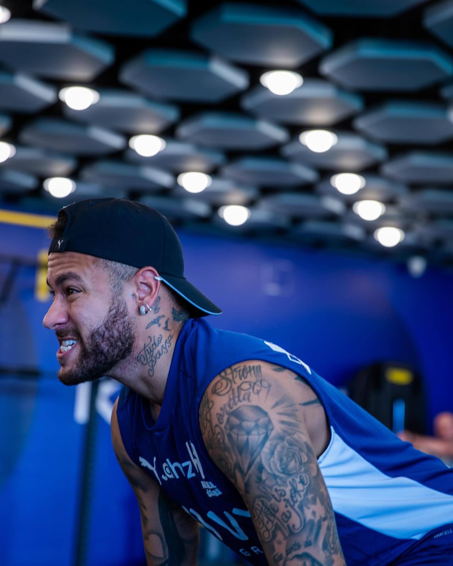 篮球篮网球迷热议球队表现