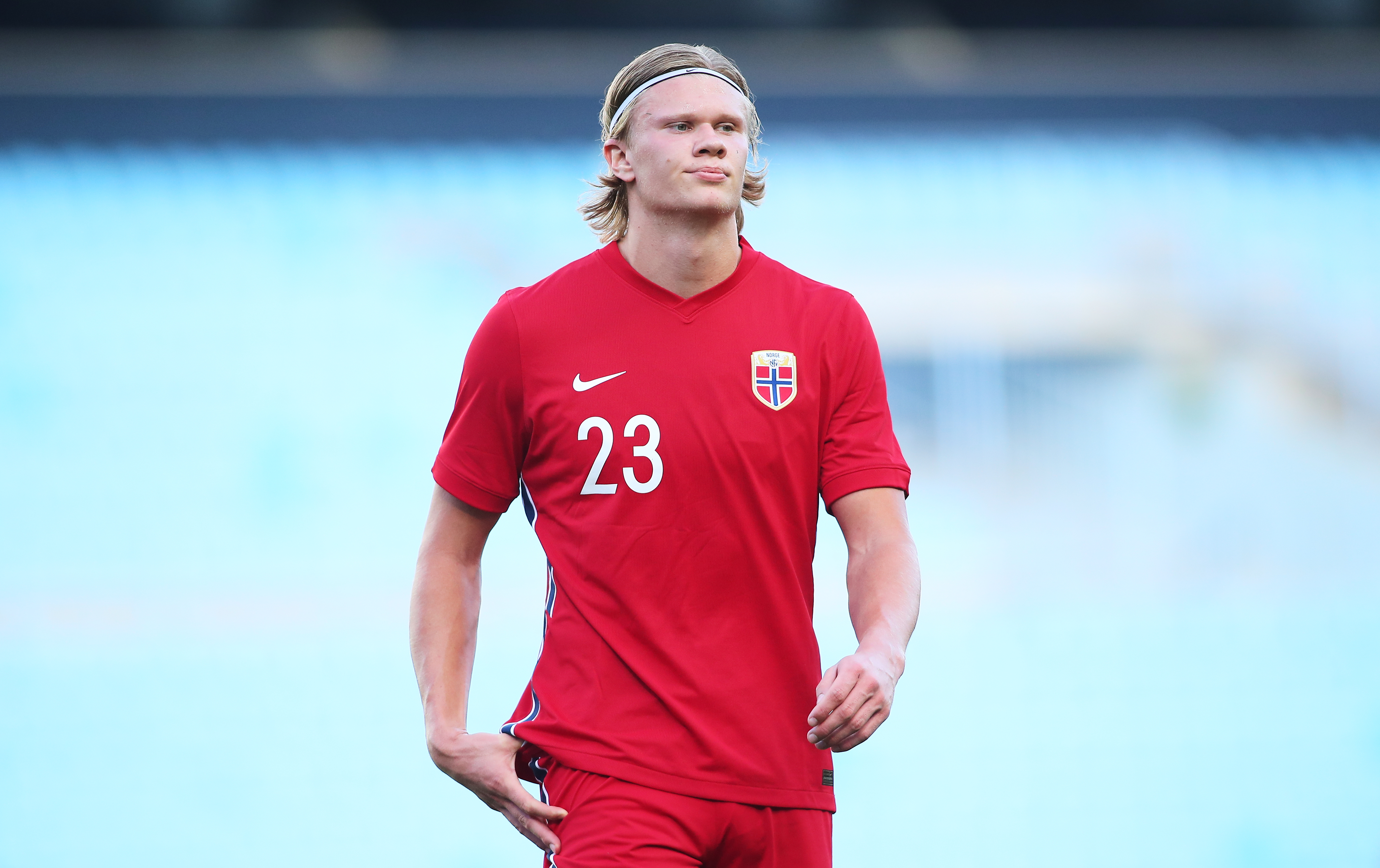 官方：中国香港队主教练阿什利-韦斯特伍德下课